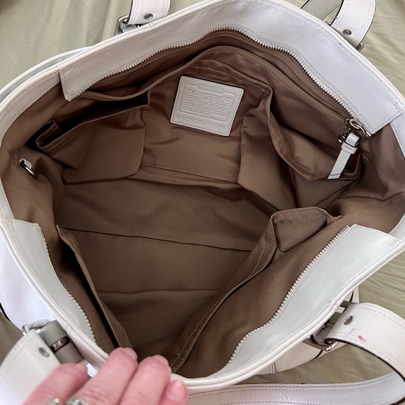 Vintage Coach, Vera Bradley, DB, Fossil purses - Picture 2 of 13